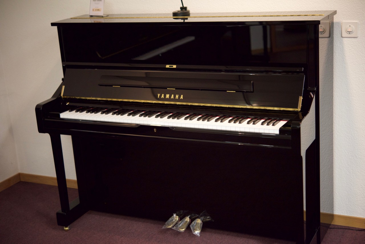Yamaha u1