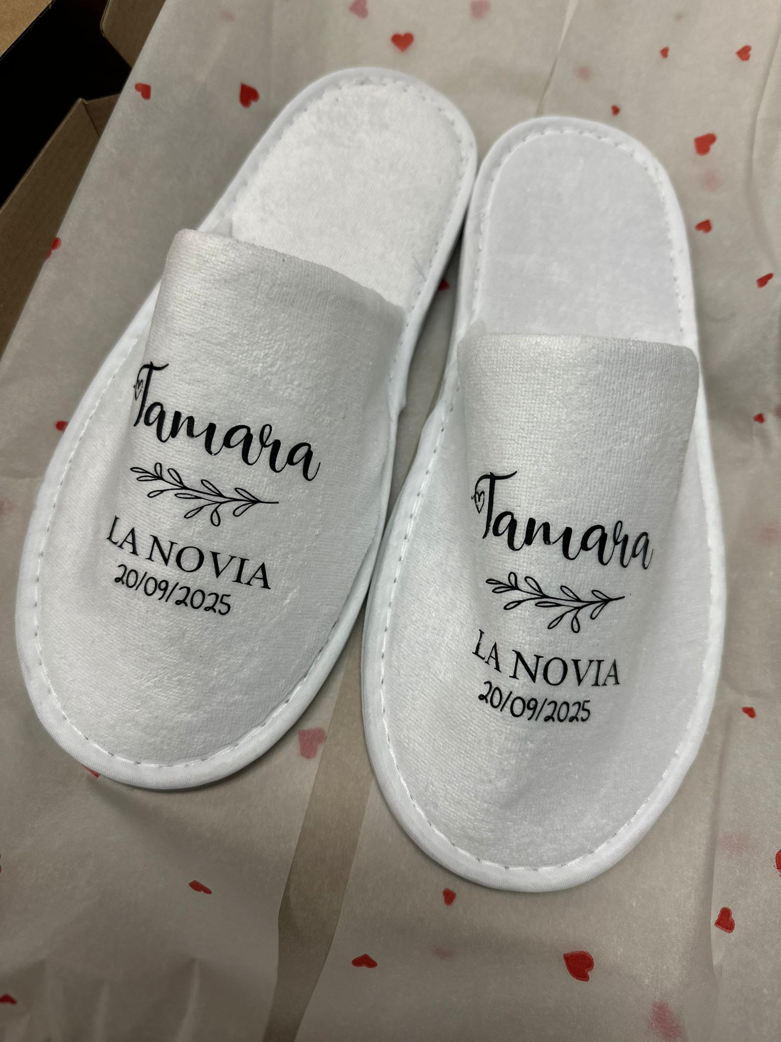 Zapatillas blancas "Para la novia"