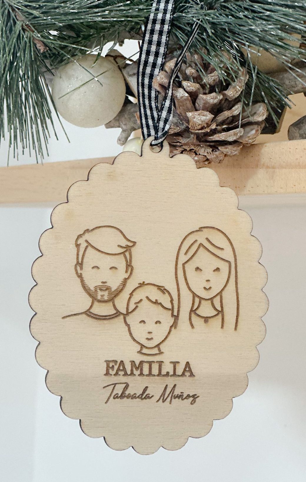 Adorno Navideño de Madera Personalizado
