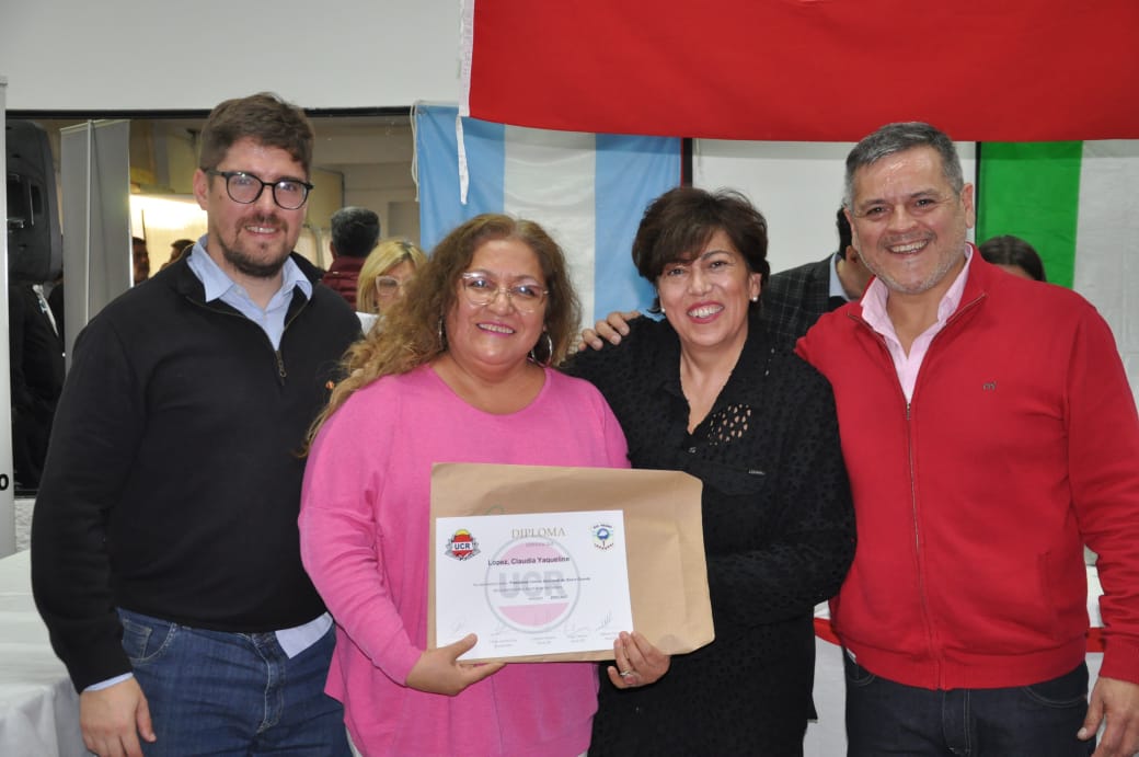 Claudia López asumió formalmente la presidencia del Comité de la Unión Cívica Radical (UCR) de Sierra Grande.