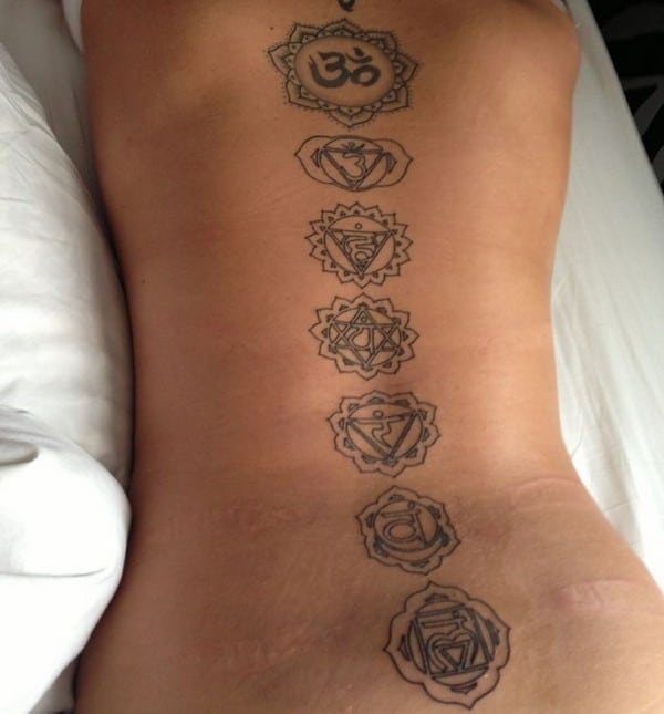 53 Sick Spine Tattoos Of Strenght For Guys And Girls 645_x_600_jpg