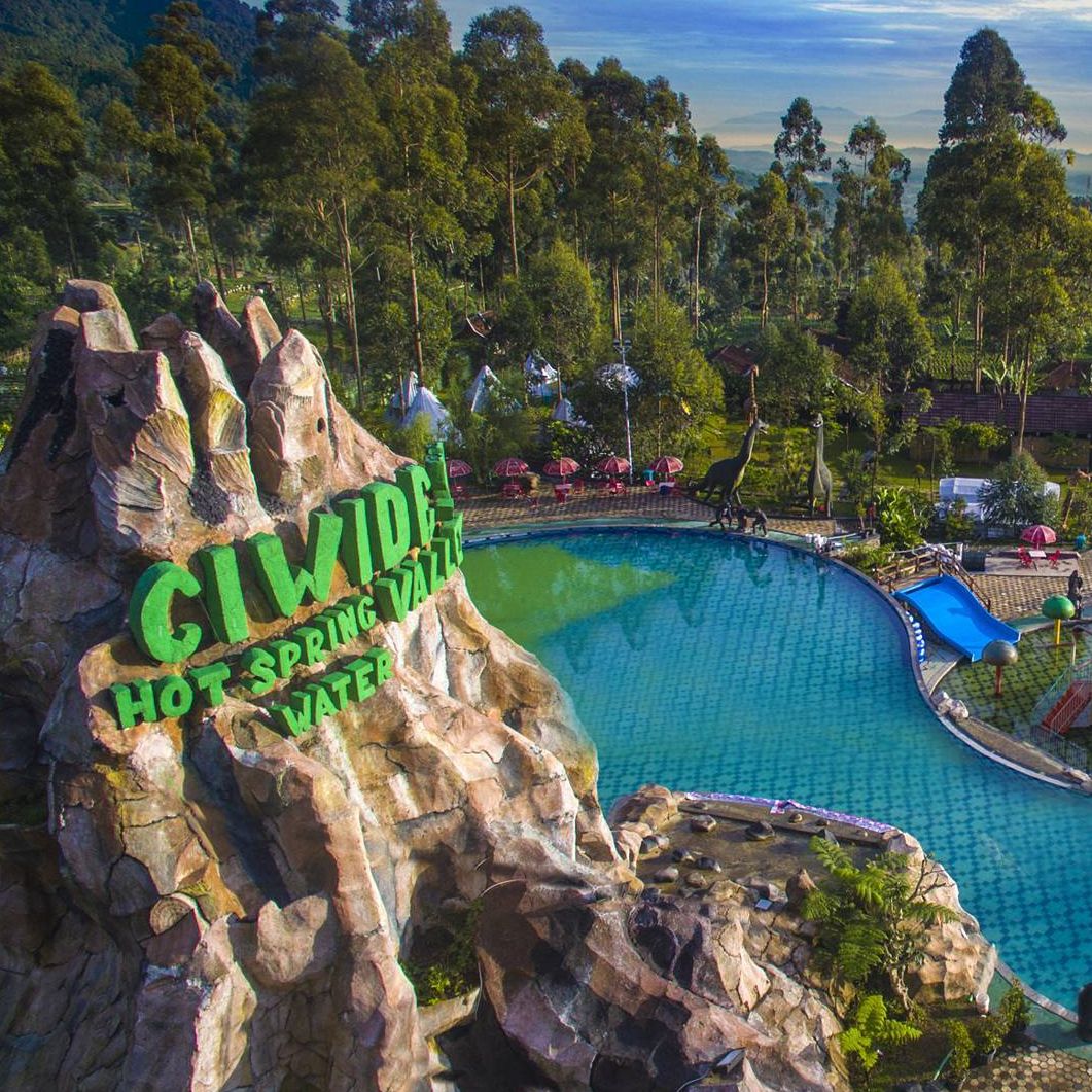 The best addresses for fine dining, gourmet articles and many more Liburan Di Ciwidey Valley Hot Spring Water Resort Pinhome