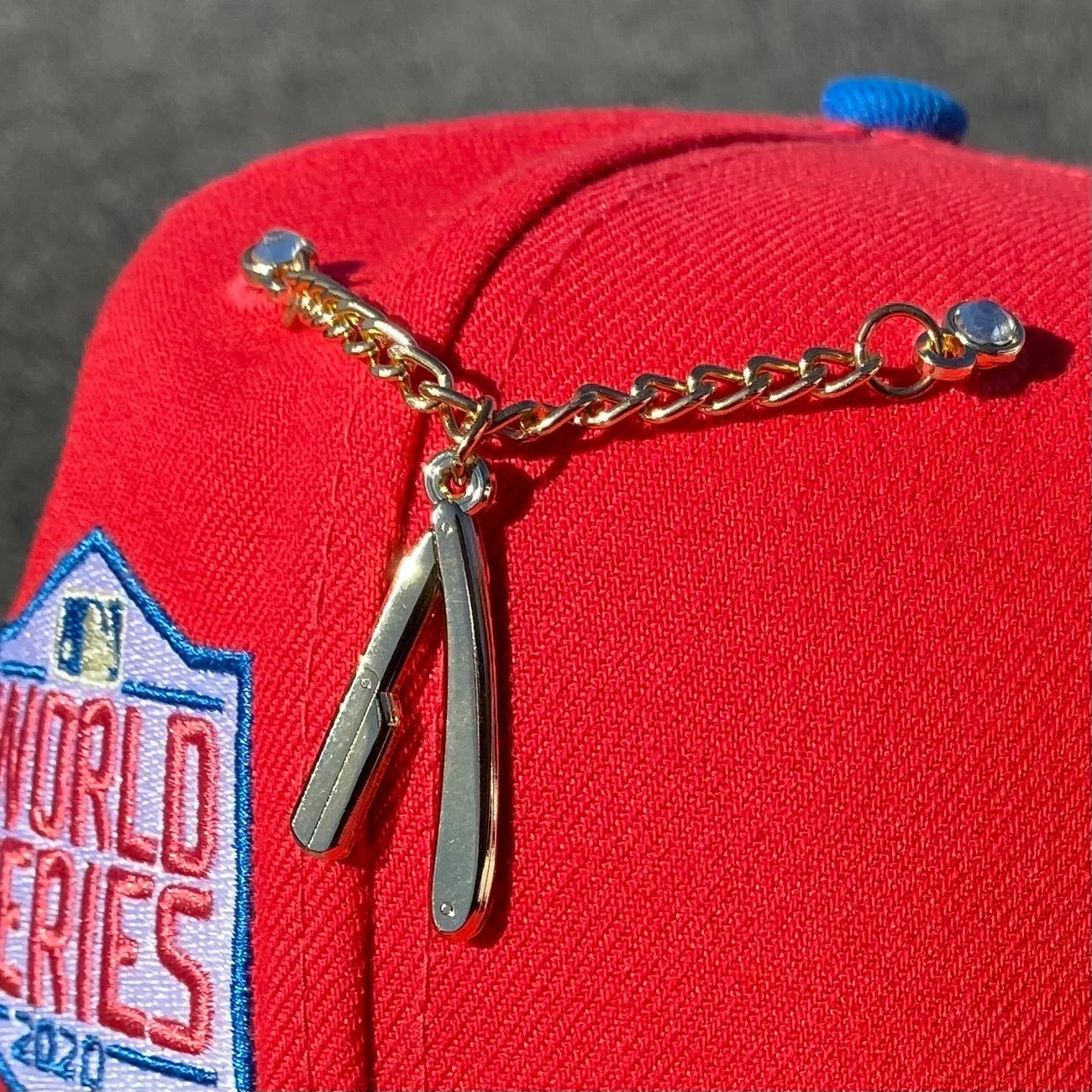 Coco Blade Chain Pinstop - Abstract Wallpaper Collection - Desktop Quality