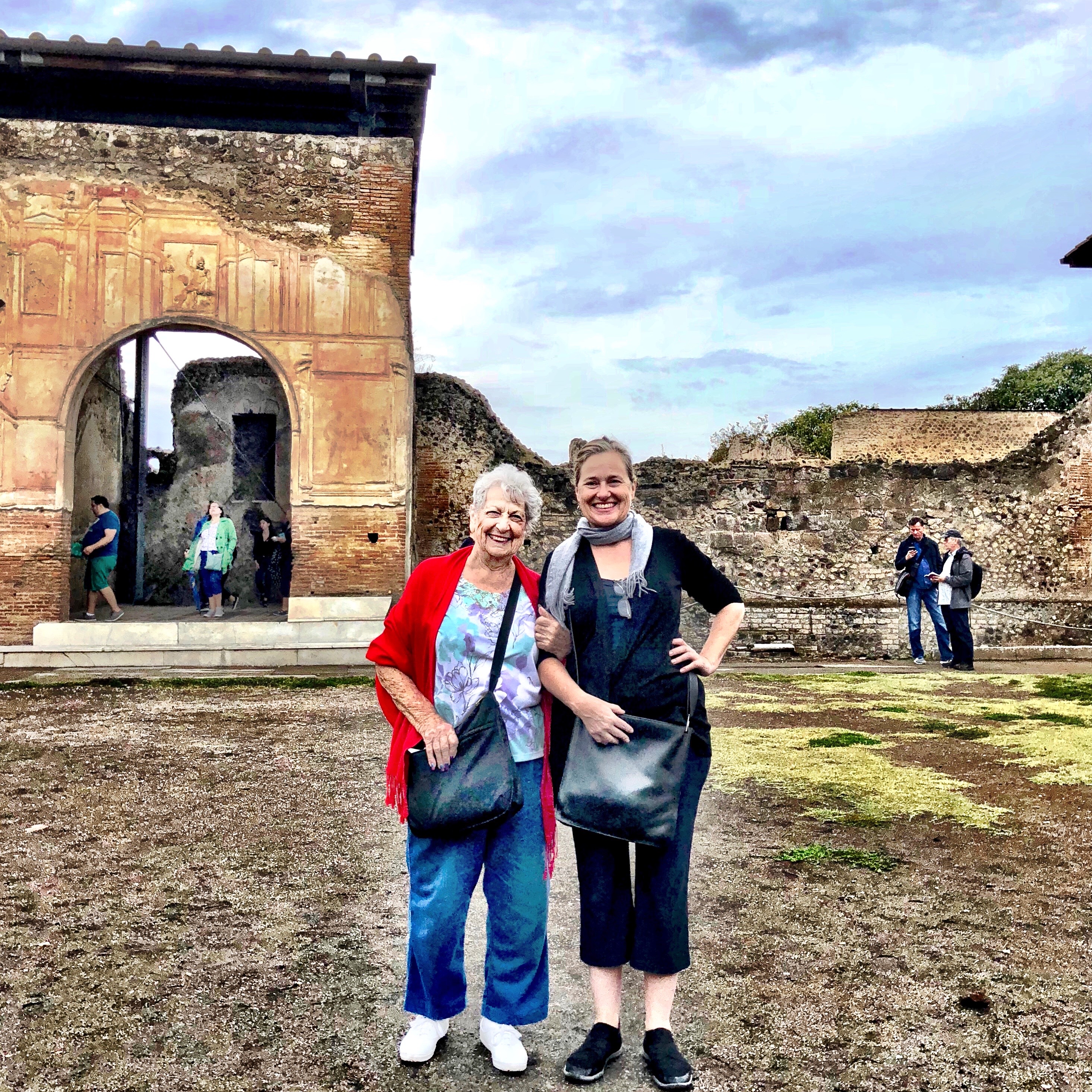 Auntie Dodo & Rosemary in Pompeii
