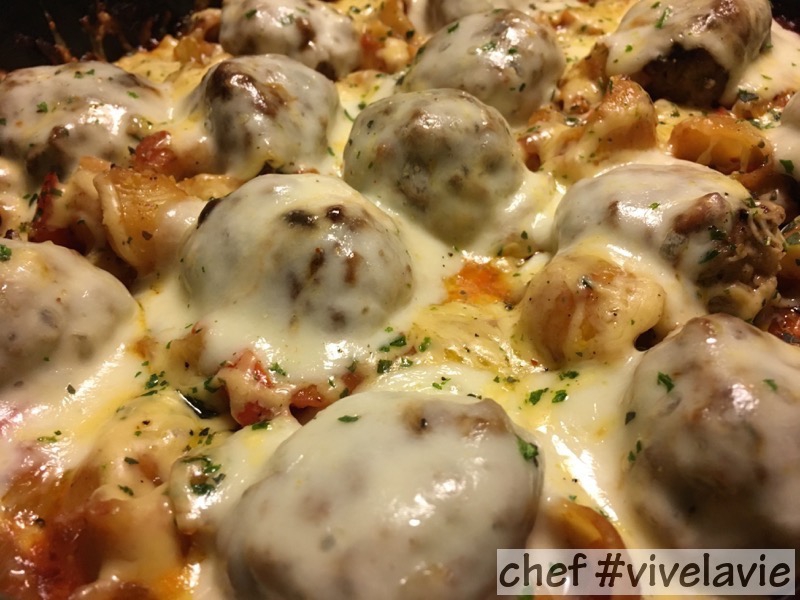 Pasta met 'cheesy meatballs'