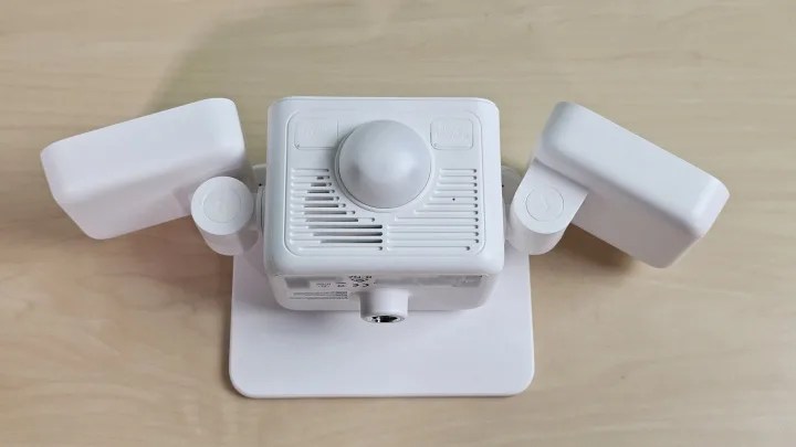 Reolink Solar Floodlight Camera (sensor, USB, micro SD)