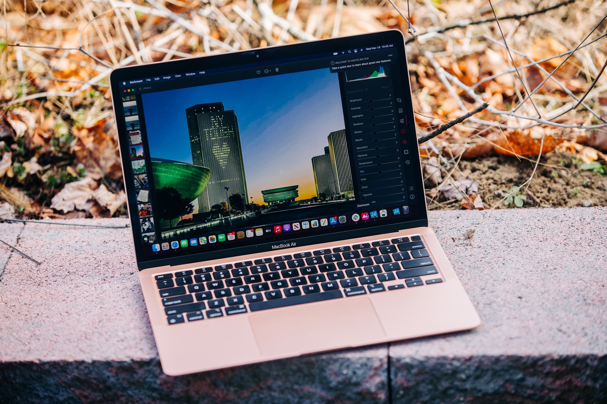 An Apple Black Friday deal today keeps shopping later away | Popular