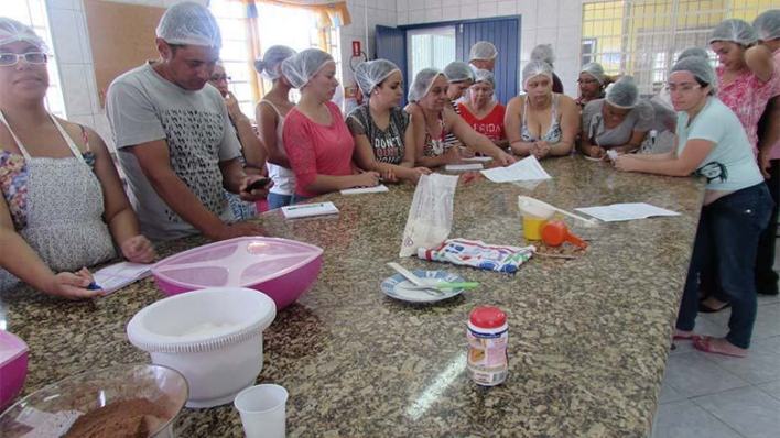 O projeto Padaria Artesanal será realizado até o dia 26 de novembro, no Campo dos Alemães. (Foto: Alessandra Jorge/PMSJC)