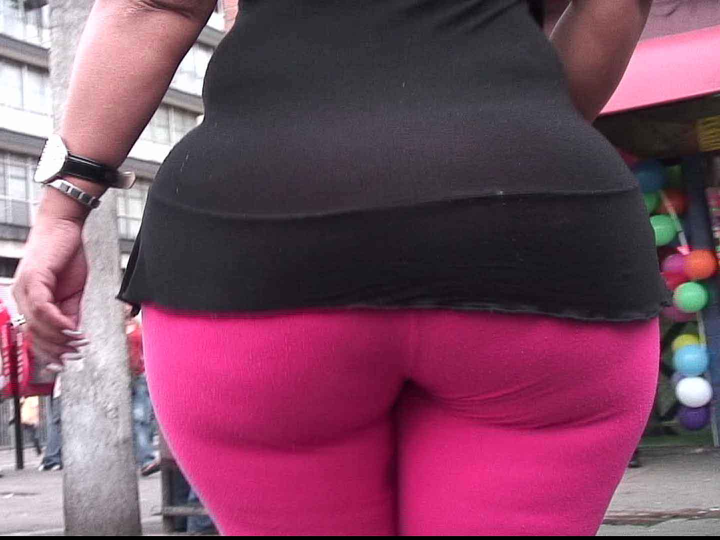 Potonas - Sexy Media Girls on theguytoknowin.com