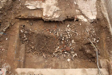 Basement structure in the Crane Base area. Scale 0.50m