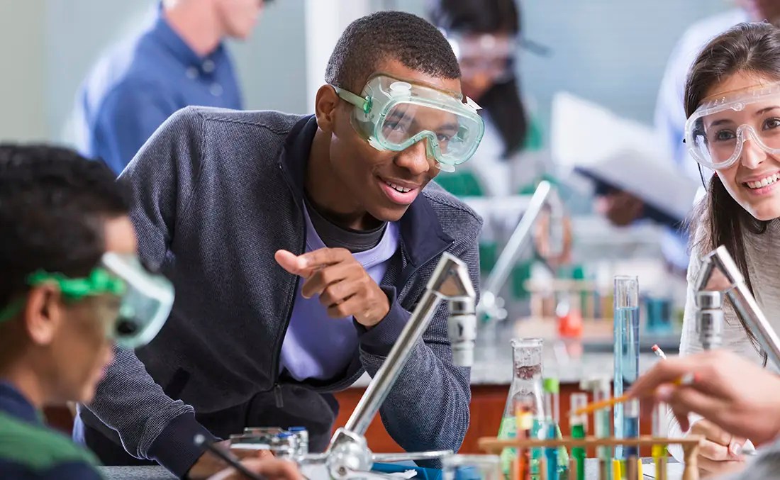 chemistry teacher and class