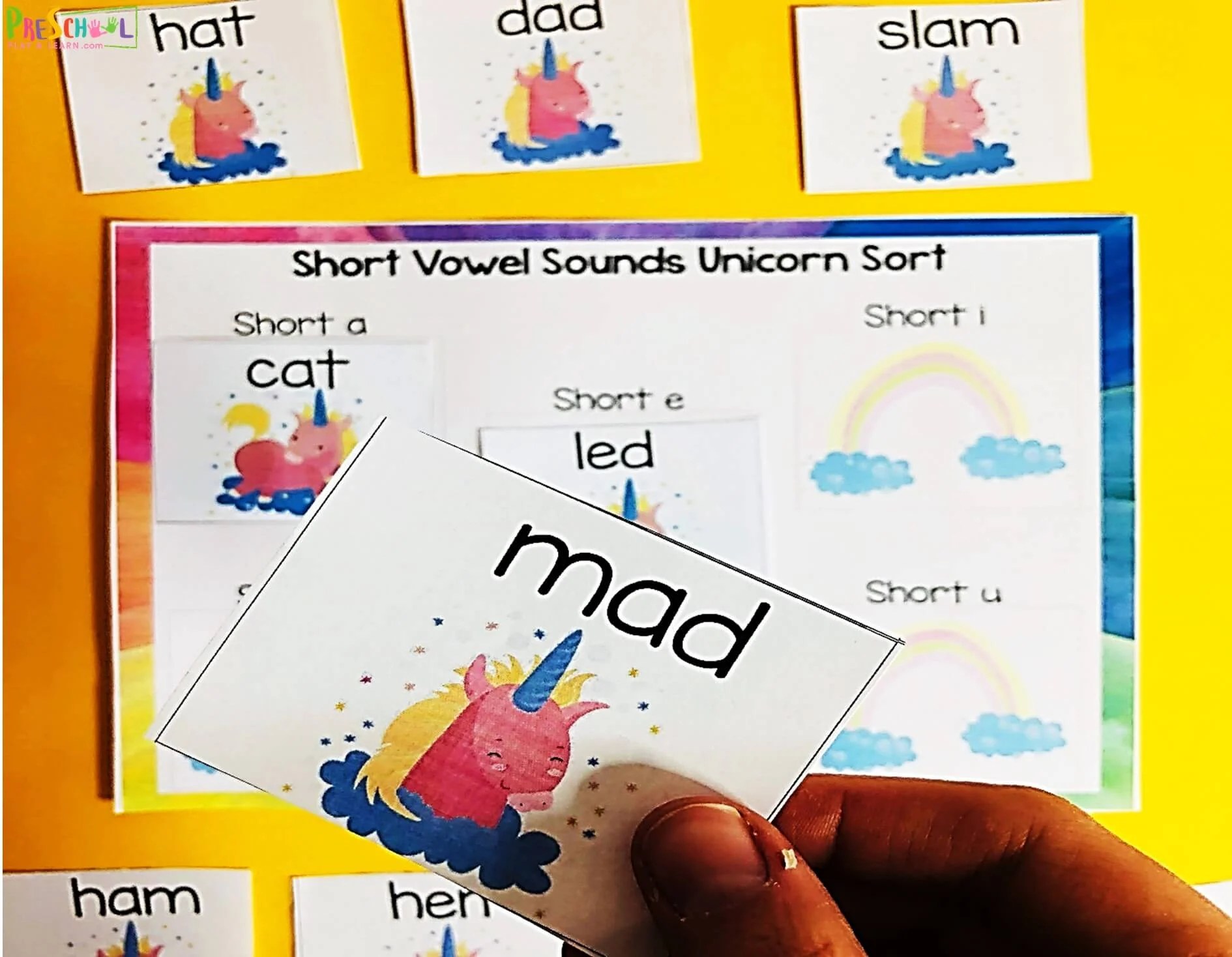 free printable unicorn short vowels activity
