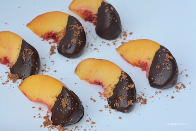photo Chocolate Covered Peaches Recipe peaches with chocolate and nutmeg