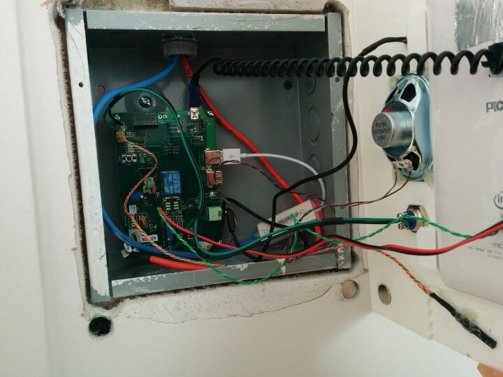 Arduino Intercom Box open
