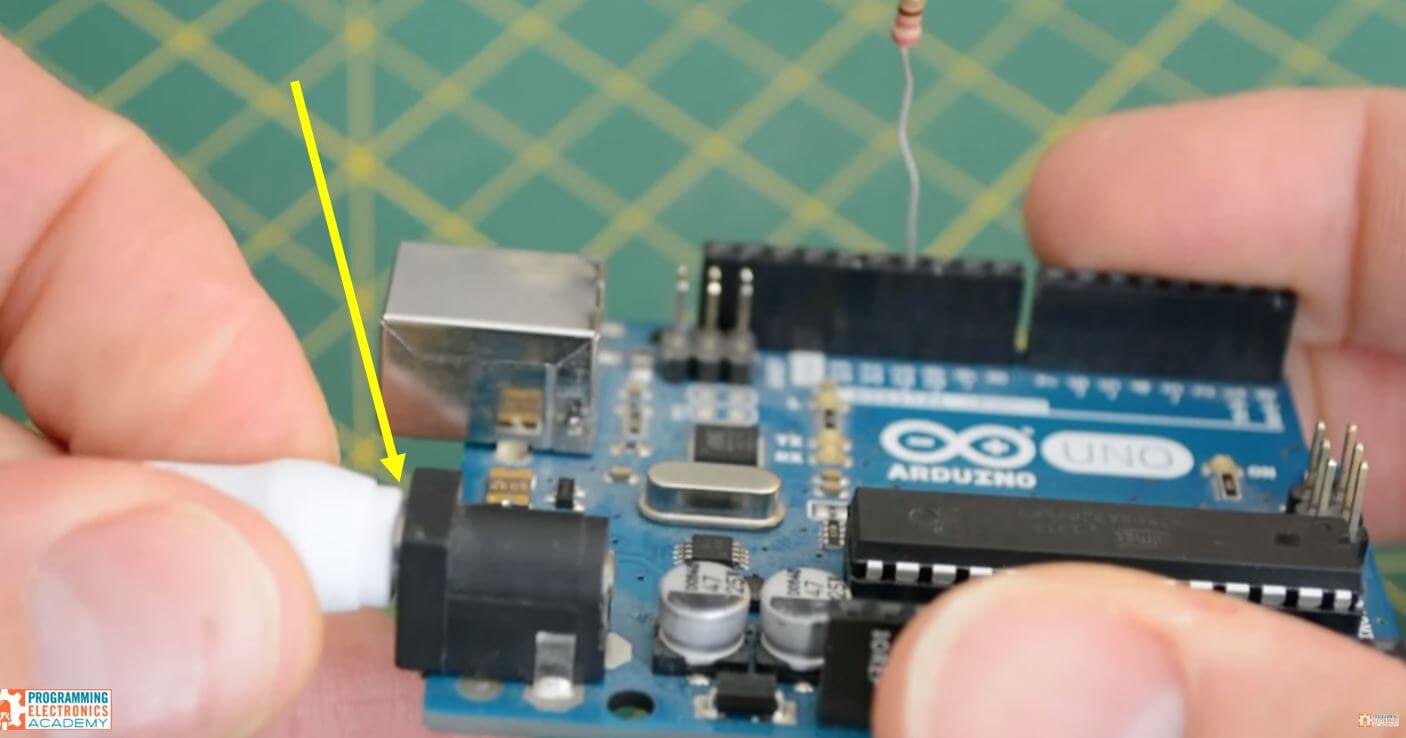 Arduino battery jack