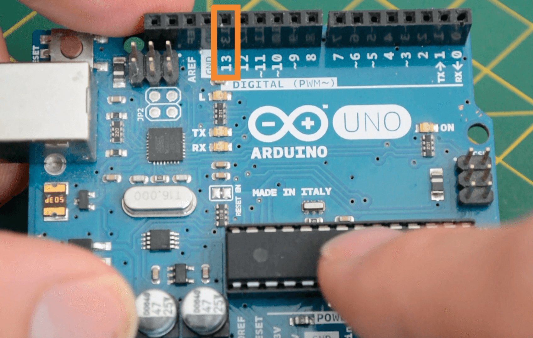 Arduino pins