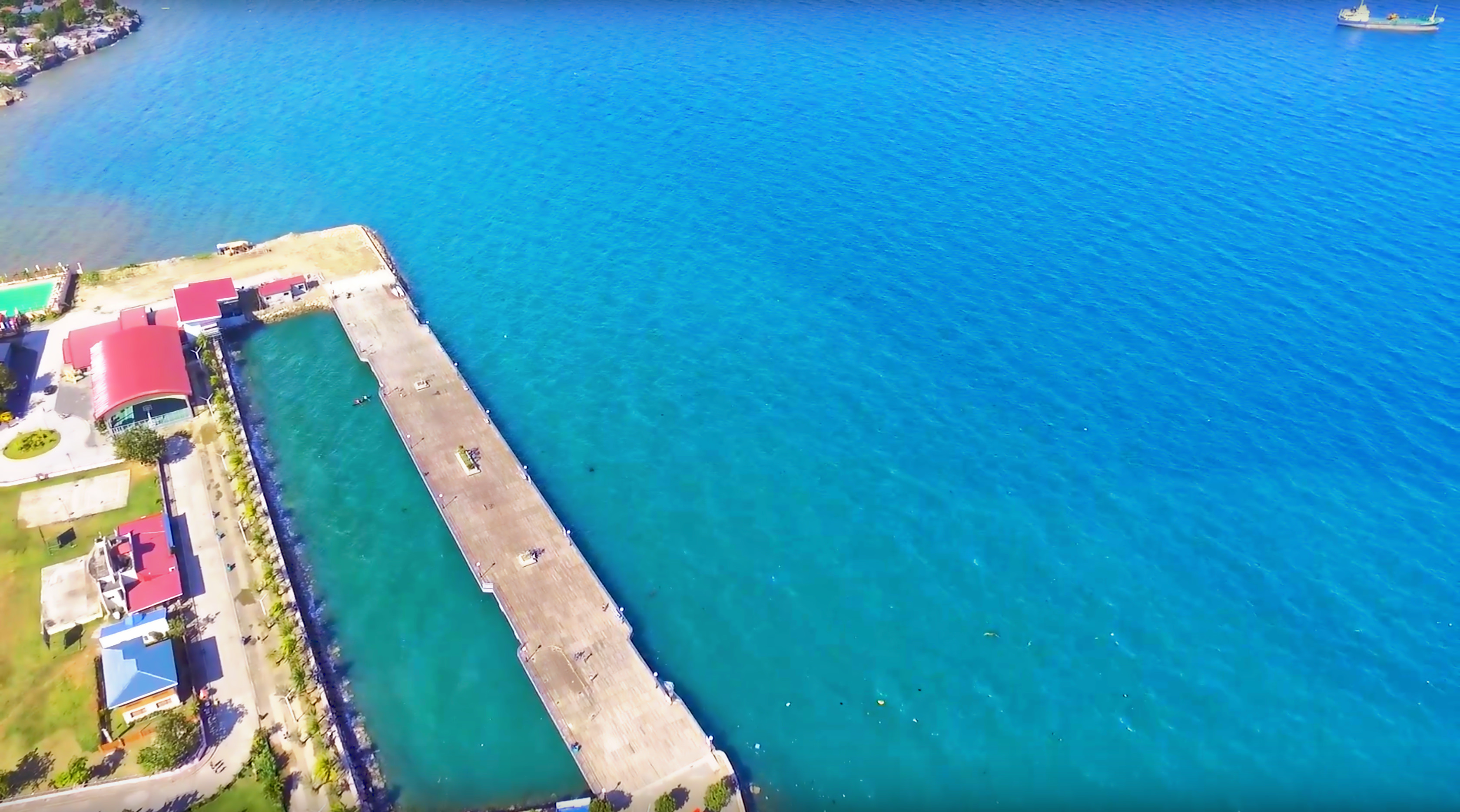 video-boardwalk-in-naga-city-cebu-aerial-tour
