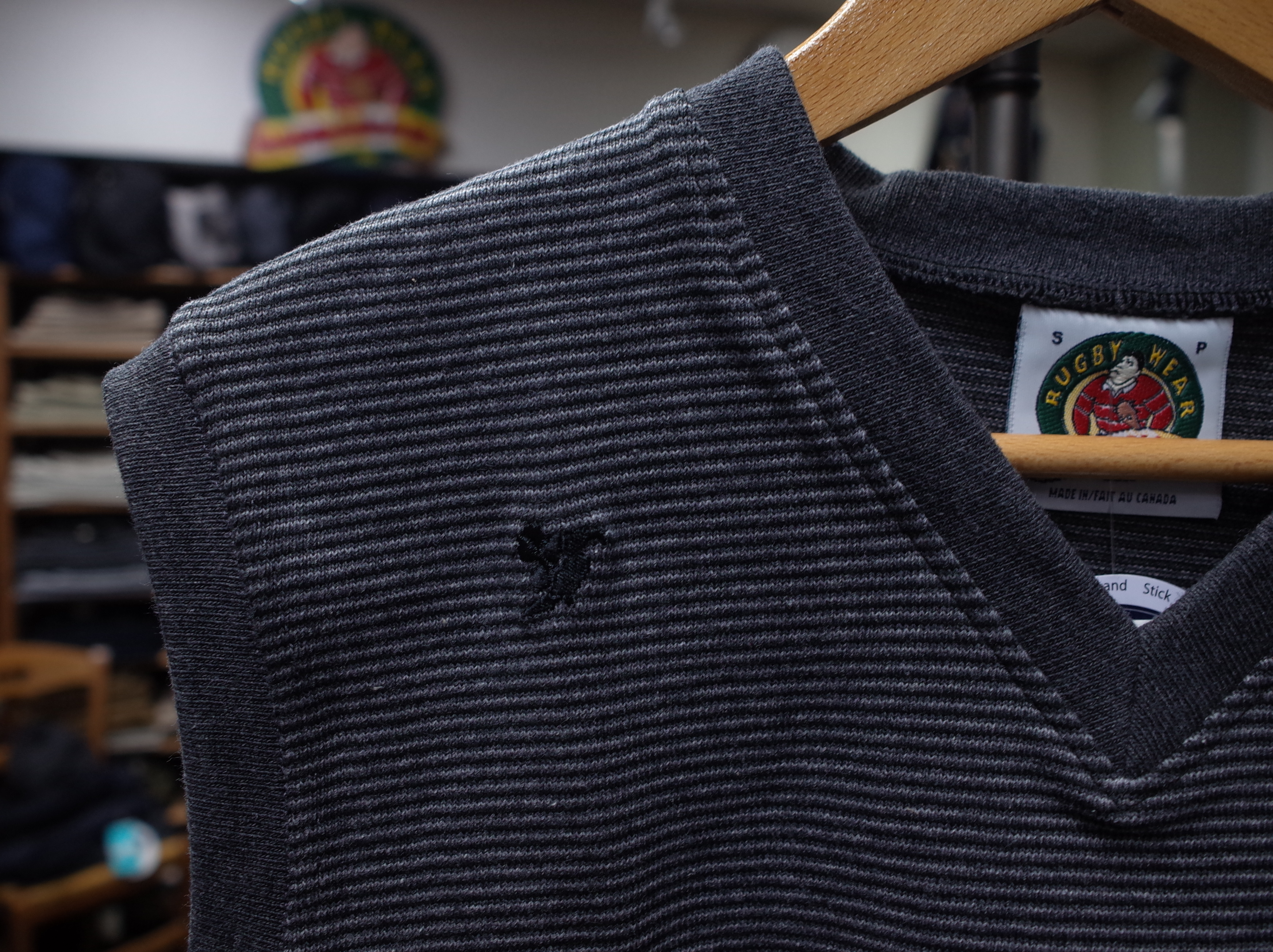 BARBARIAN V-NECK VESTS – Pt.Alfred