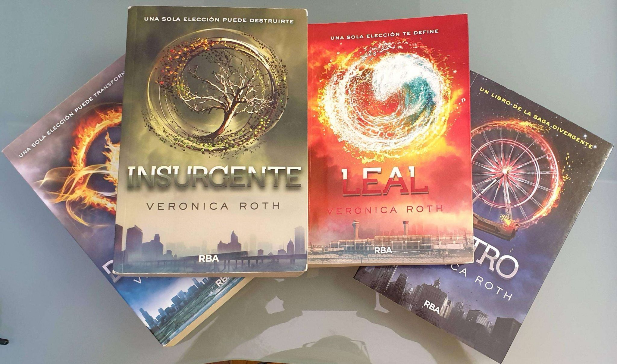 Descargar Los Juegos Del Hambre Epub Todos los libros de la Saga Divergente de Verónica Roth para descargar  gratis (PDF) - Somos Puro-Geek