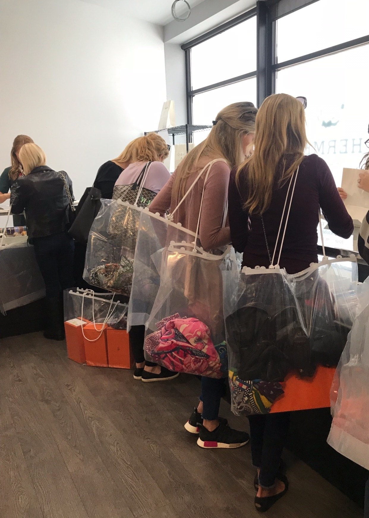 Hermès sale merchandise display