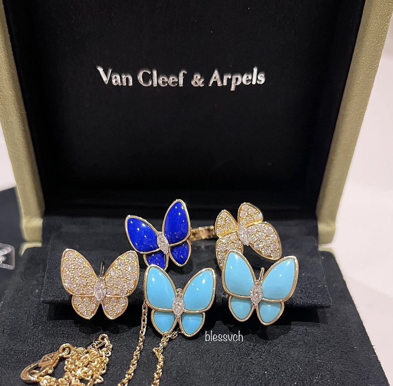 Van Cleef & Arpels boutique