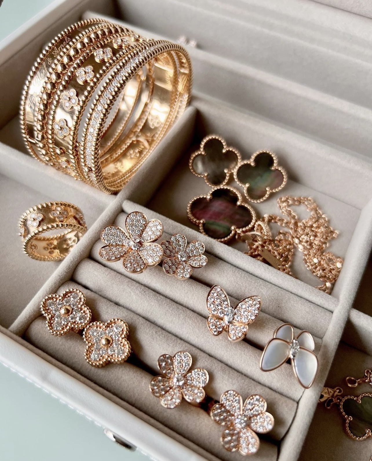 Van Cleef & Arpels jewelry