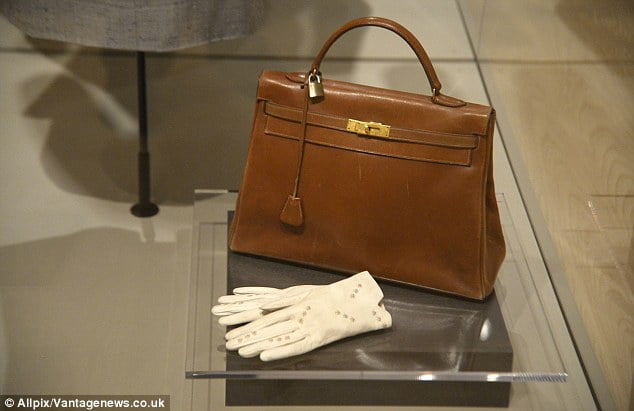 Hermès Chai handbag in soft beige tone