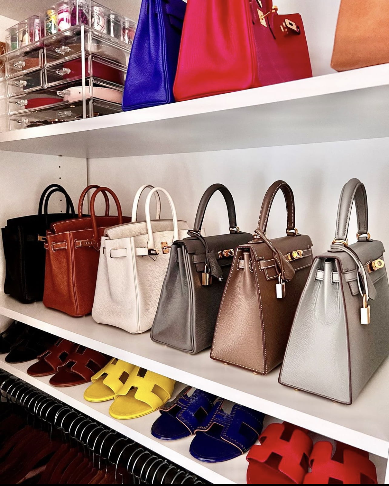 Hermès storefront in Paris