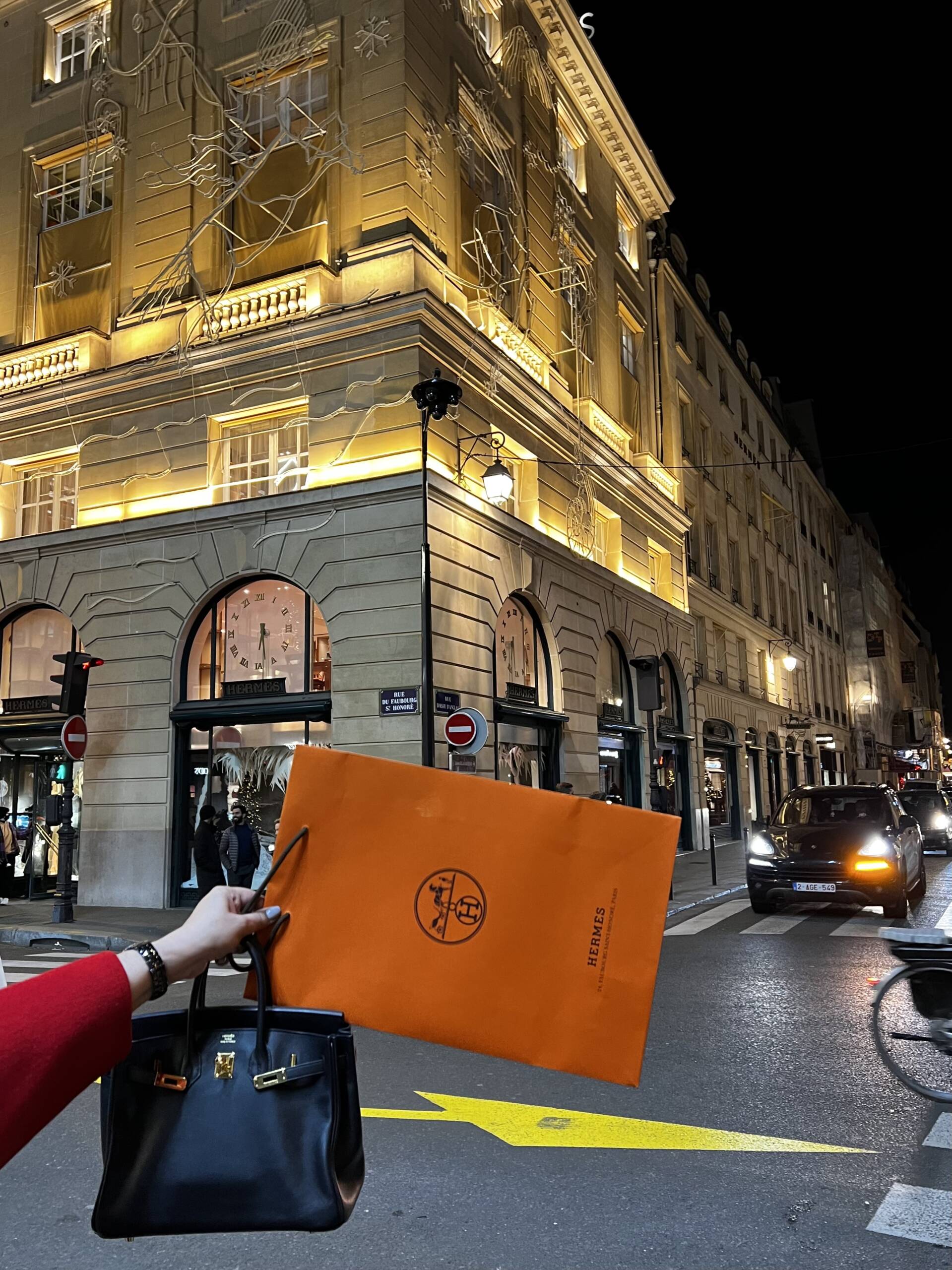 Hermès storefront in Paris