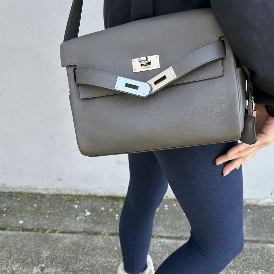 kelly bag,hermes unisex bag,the new hermès kelly messenger bag