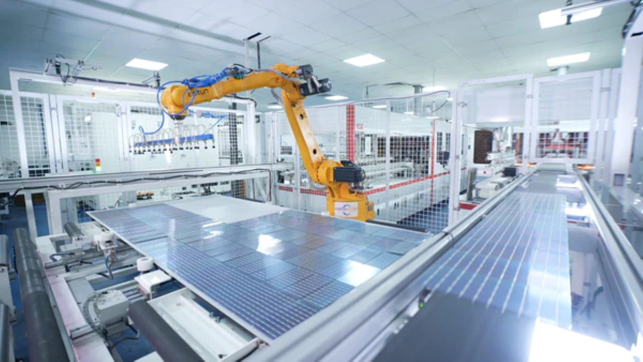 Bluebird Solar Secures 439.35MW Module Order from NTPC REL | India's Solar Manufacturing Expansion (2026)
