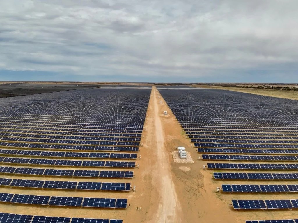 Microsoft's 150MW Solar Project: A Step Towards Renewable Energy Leadership (2026)