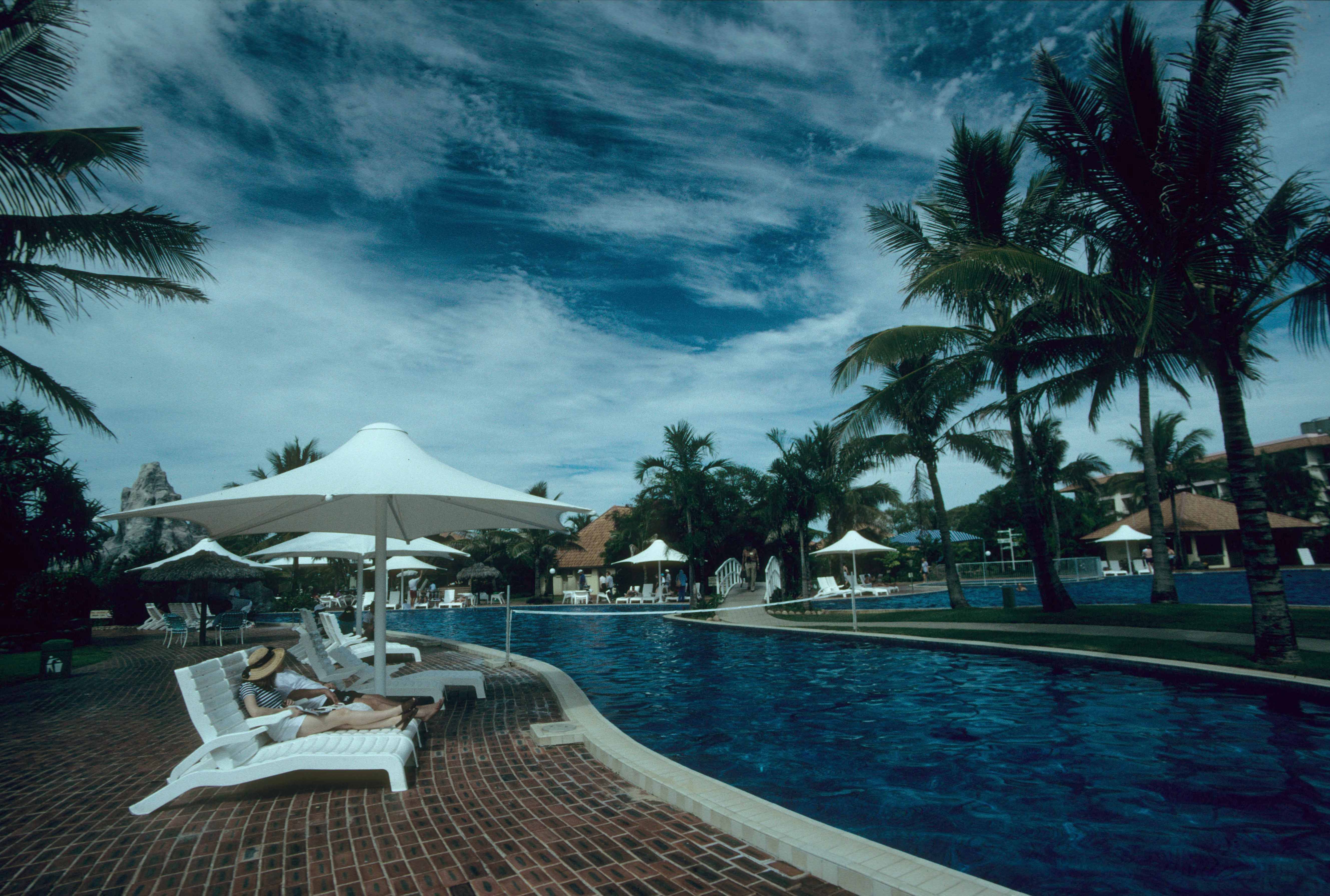 Resort, yeppoon, 1996