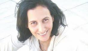 عزيزة رحموني شاعرة مغربية.. تُوقن أنّ الغد خروجٌ من الغابة