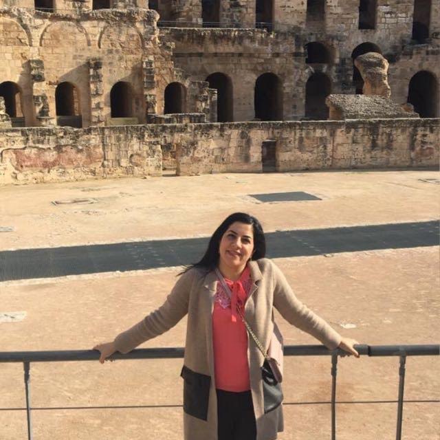 ميشلين مبارك شاعرة لبنانية.. من رغبة الشَّمس إلى ملح الانتظار