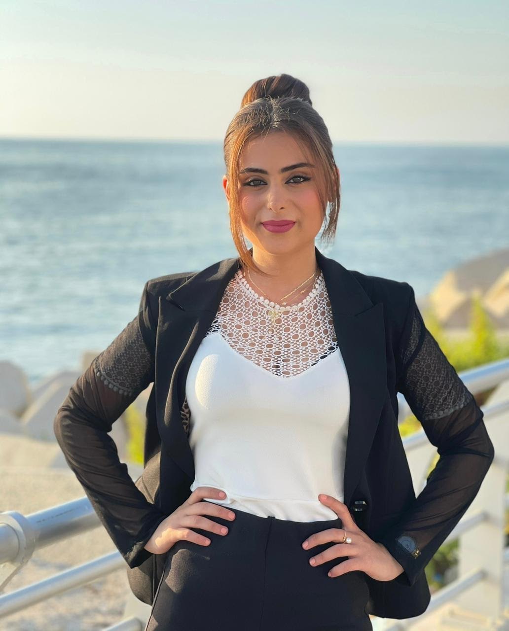 لودي شمس الدين شاعرة لبنانية..تلاحق أياماً في فم نورس مهاجر