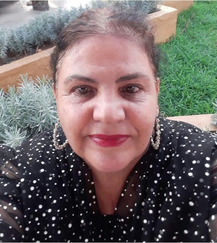 مي سمعان شاعرة لبنانية.. في قصيدة بيروت