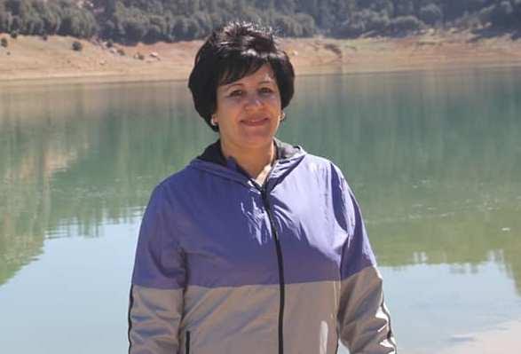 فاطمة الزهراء فزازي شاعرة مغربية (قصيدة) أُطل بلهفة عاشق