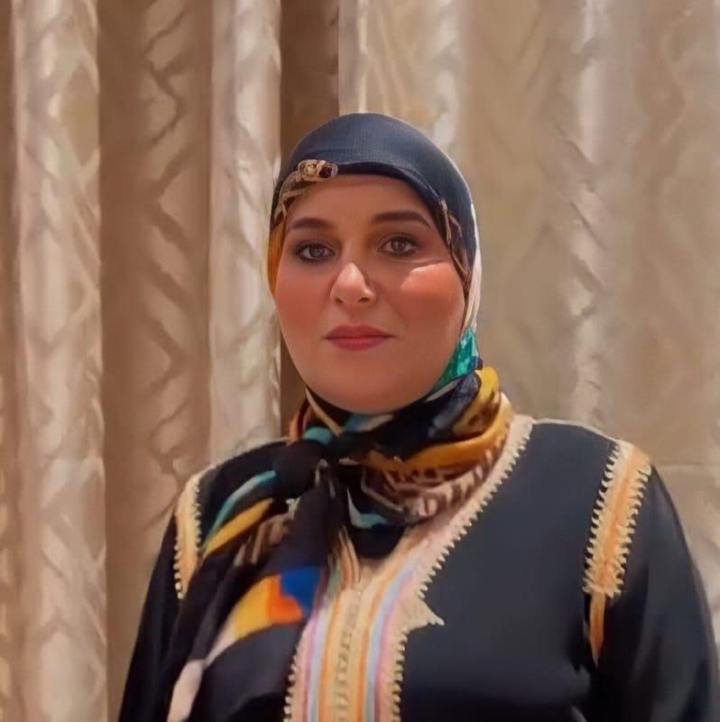 خديجة عثمان برخوخ شاعرة مغربية (قصيدة).. ما أبصرته العرّافة