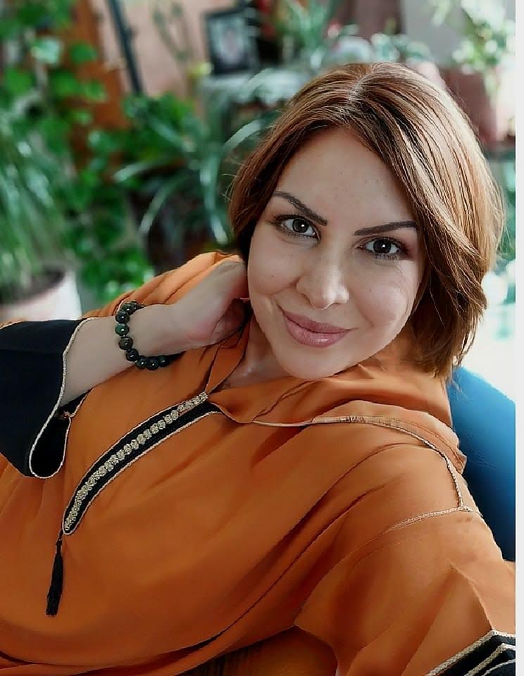 نهى الخطيب.. شاعرة مغربية ( قصيدة) العالم محارة