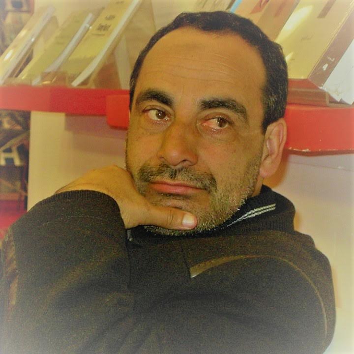 شكيب عبد الحميد، قاص مغربي (قصة قصيرة) ما جناه فرويد على بقرة ضاحكة بغرفة المحاكمة
