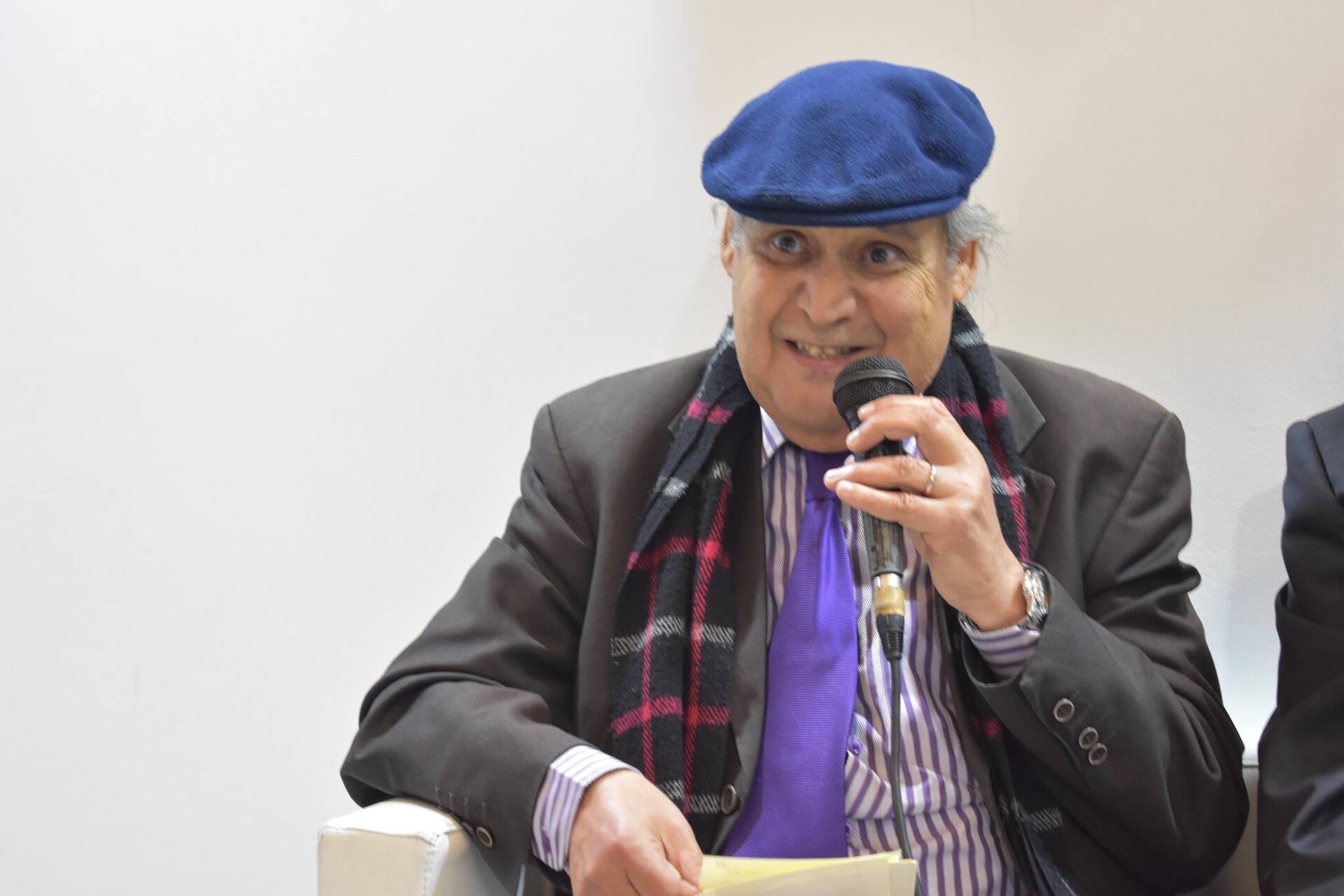 الشيوعي الأخير.. يفوز بالجائزة المغربية