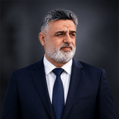 فخٌّ في المقعد الخلفي