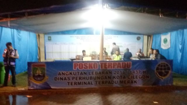 Penumpang Bus di Terminal Merak Belum Membludak