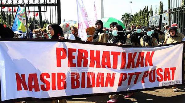 Pengumuman CPNS Bidan PTT Tunggu Respons Presiden