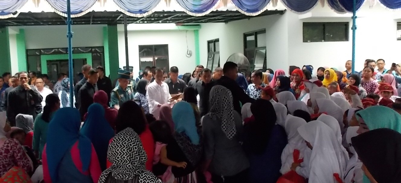 Jokowi: Anak-anak Jangan Kurus Banget