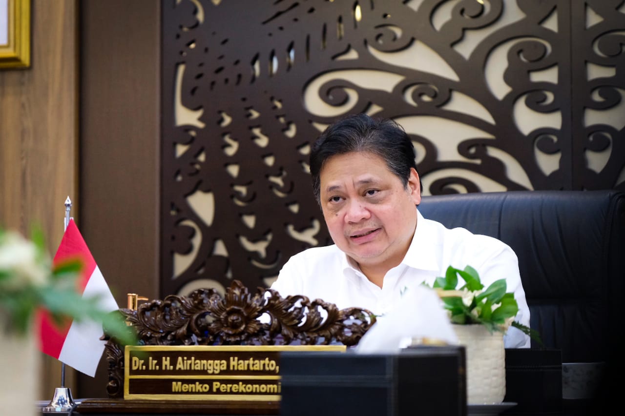 Airlangga: Aplikasi PeduliLindungi, Upaya Pemerintah Terus Mengendalikan Laju Covid-19