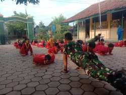 Satgas TMMD Latih Pencak silat
