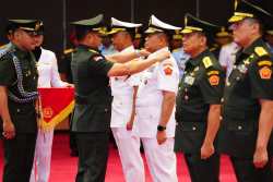 Panglima TNI Pimpin Sertijab Irjen TNI, Danjen Akademi TNI, Kabais TNI dan Aslog Panglima TNI