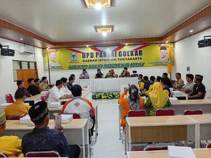 Kunjungan dan Roadshow DPP AMPI ke DPD I Partai Golkar DI Yogyakarta. Sumber foto : AMPI Media Centre